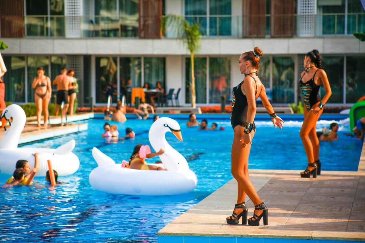 Courtyard Long Beach Holiday Resort Iskele District  المظهر الخارجي الصورة