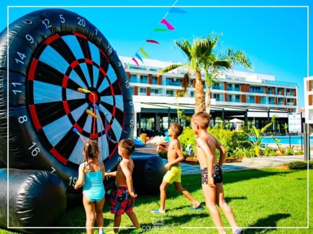 Courtyard Long Beach Holiday Resort Iskele District  المظهر الخارجي الصورة