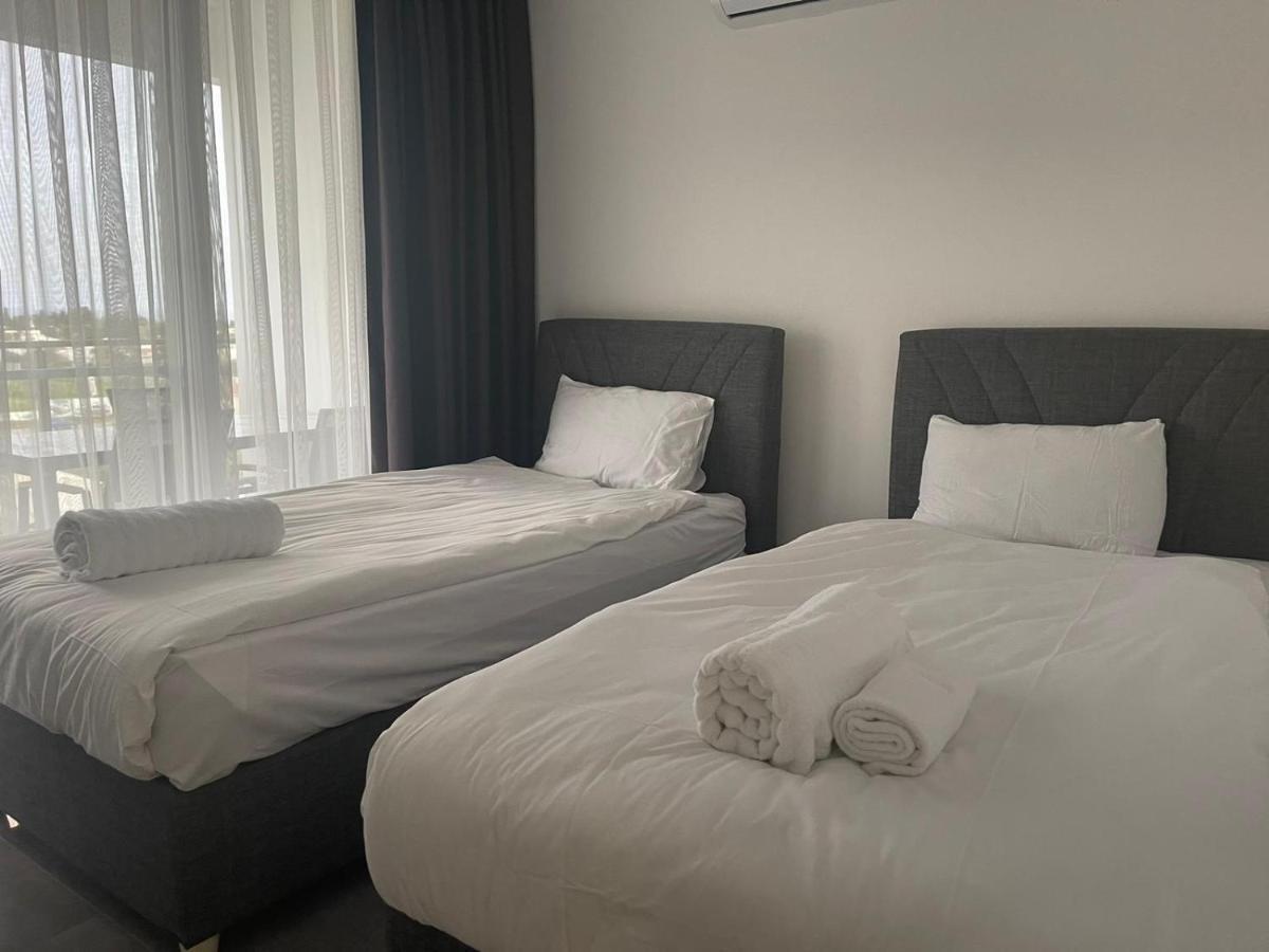 Courtyard Long Beach Holiday Resort Iskele District  المظهر الخارجي الصورة